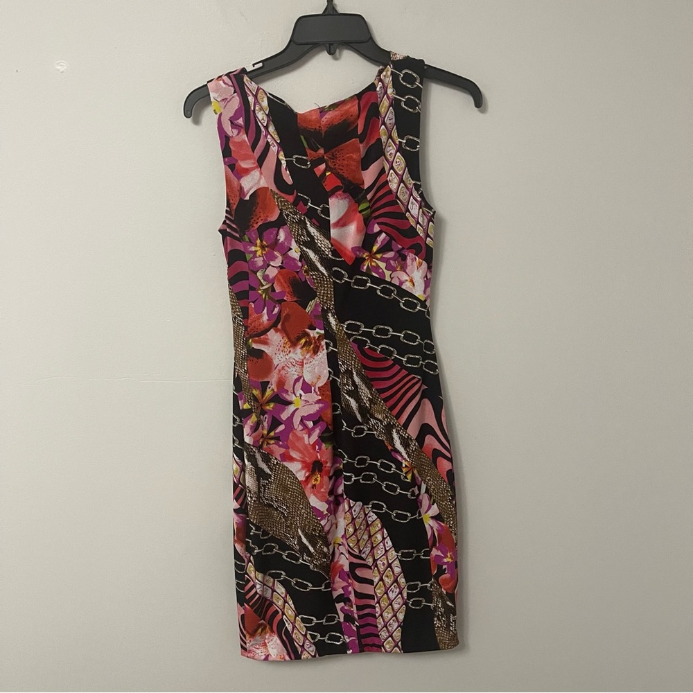 Cache Floral Chain Print Sleeveless Dress in Black, Pink, Red & Brown - Picture 3 of 4